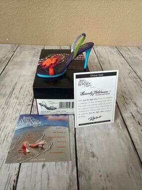 2004 Just the Right Shoe Raine China Doll Beverly Feldman Mini Shoe NEW w/Box